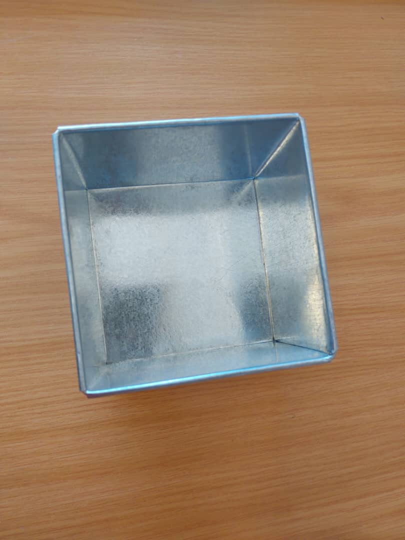 Square shaped baking tins it comes in 5 sizes (5",6",8",10",12"),