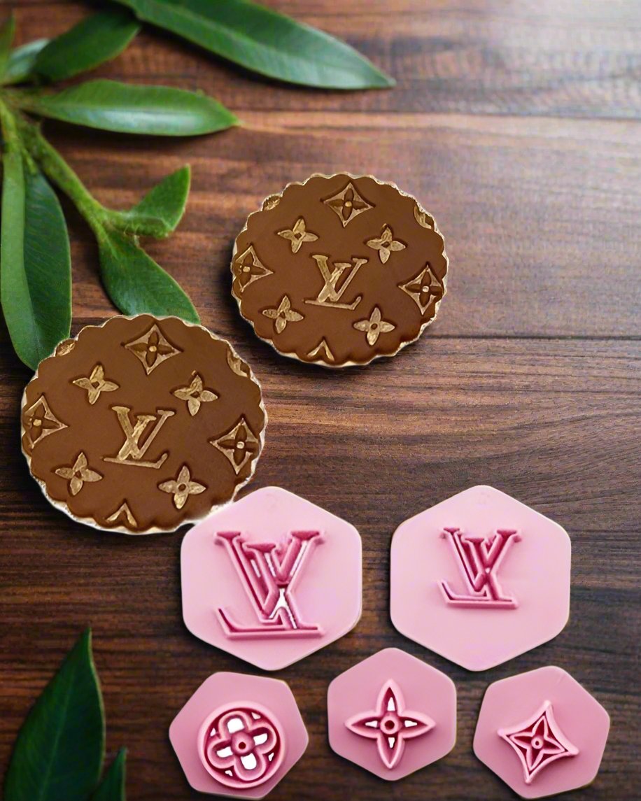 Loius Vuitton Stamps sET
