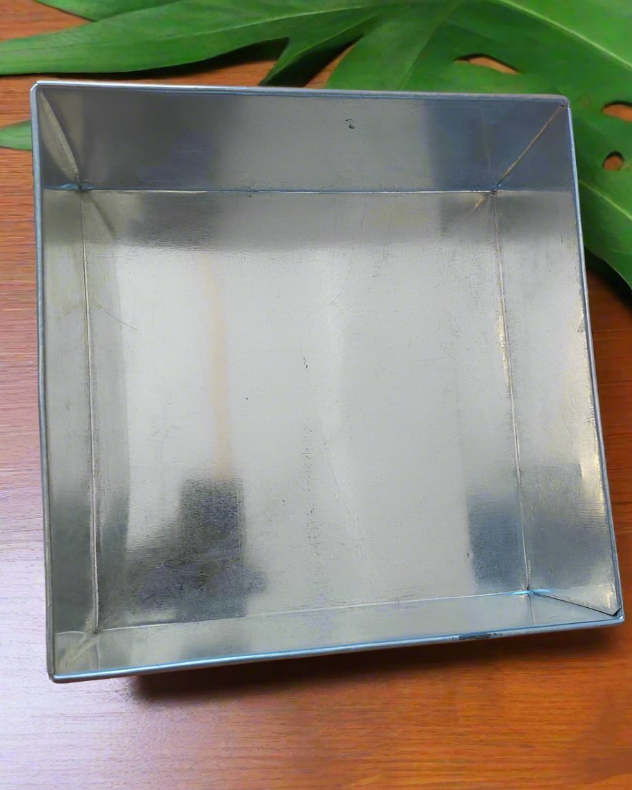 Square shaped baking tins it comes in 5 sizes (5",6",8",10",12"),