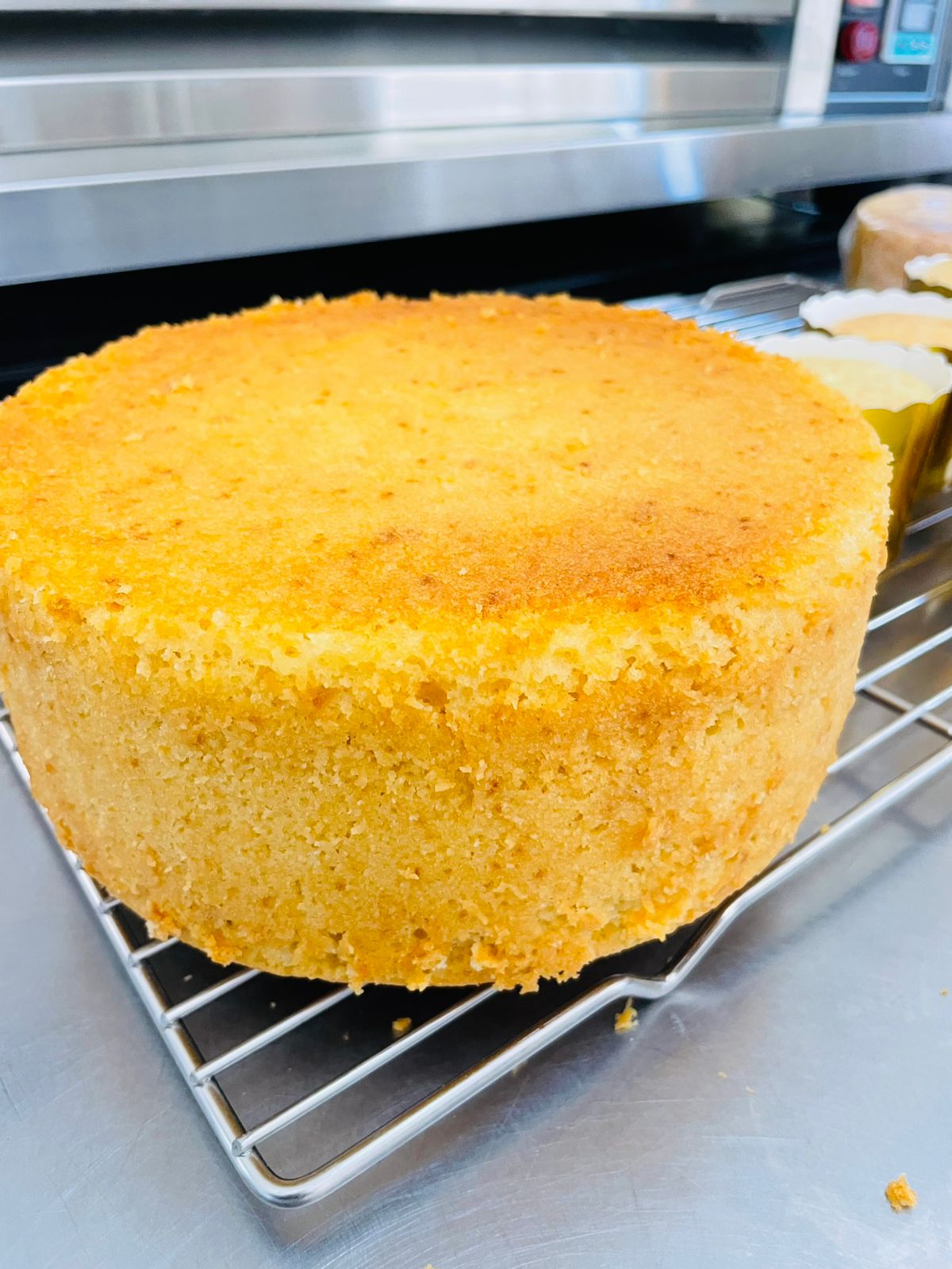 Bake for Big Orders: Vanilla Cake Scaling Training
From 2 Cups to 12 Cups – Step-by-Step