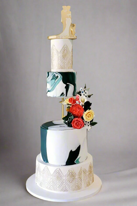 Green/White wedding cake