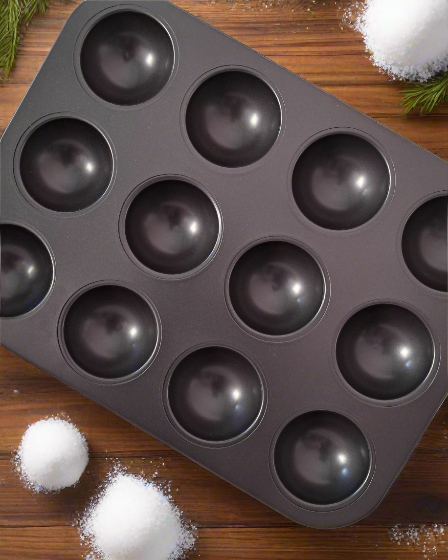 12 Hole Snowball Pan