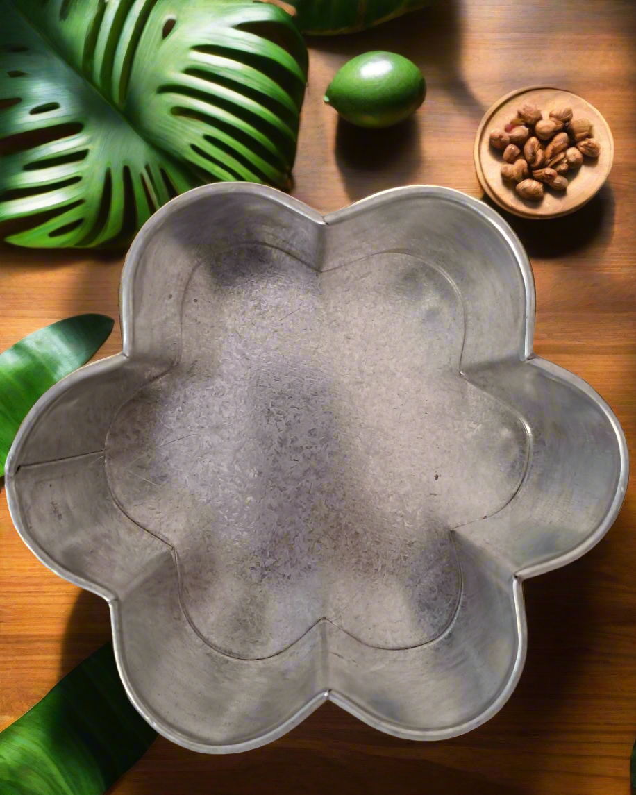 Flower Shaped Baking Tin