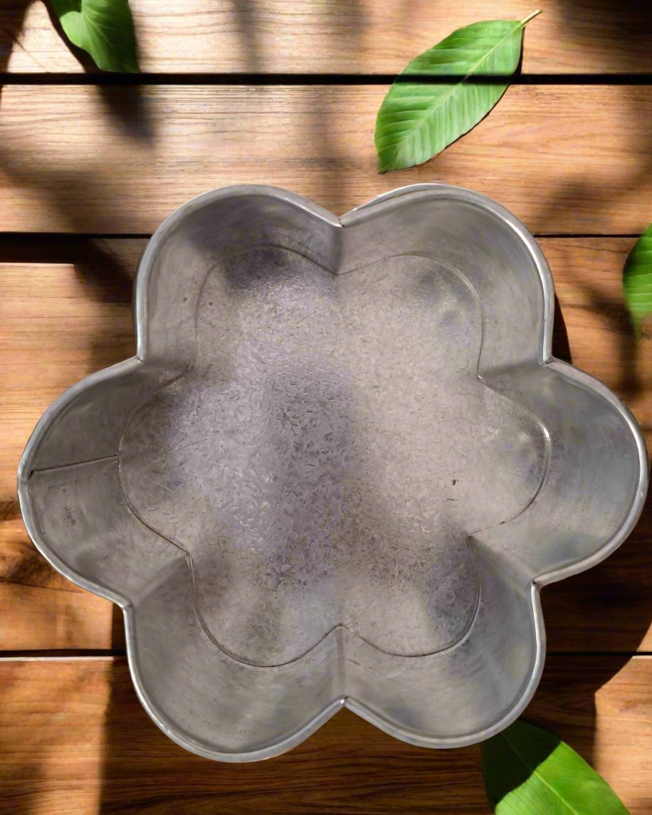 Flower Shaped Baking Tin